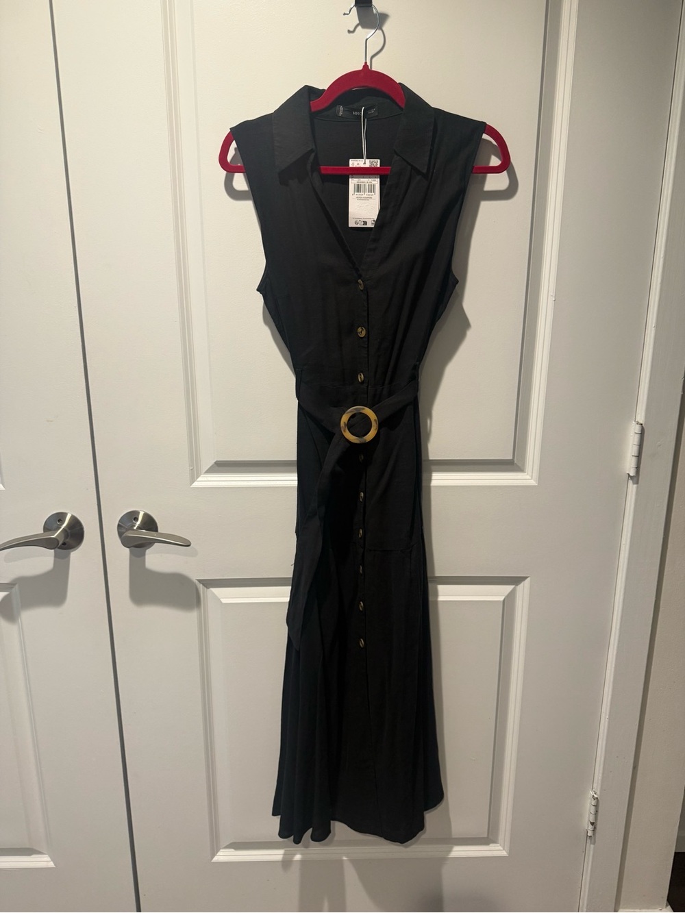 Mango Sleeveless Black Collared Button-Front Dress with Ring Belt